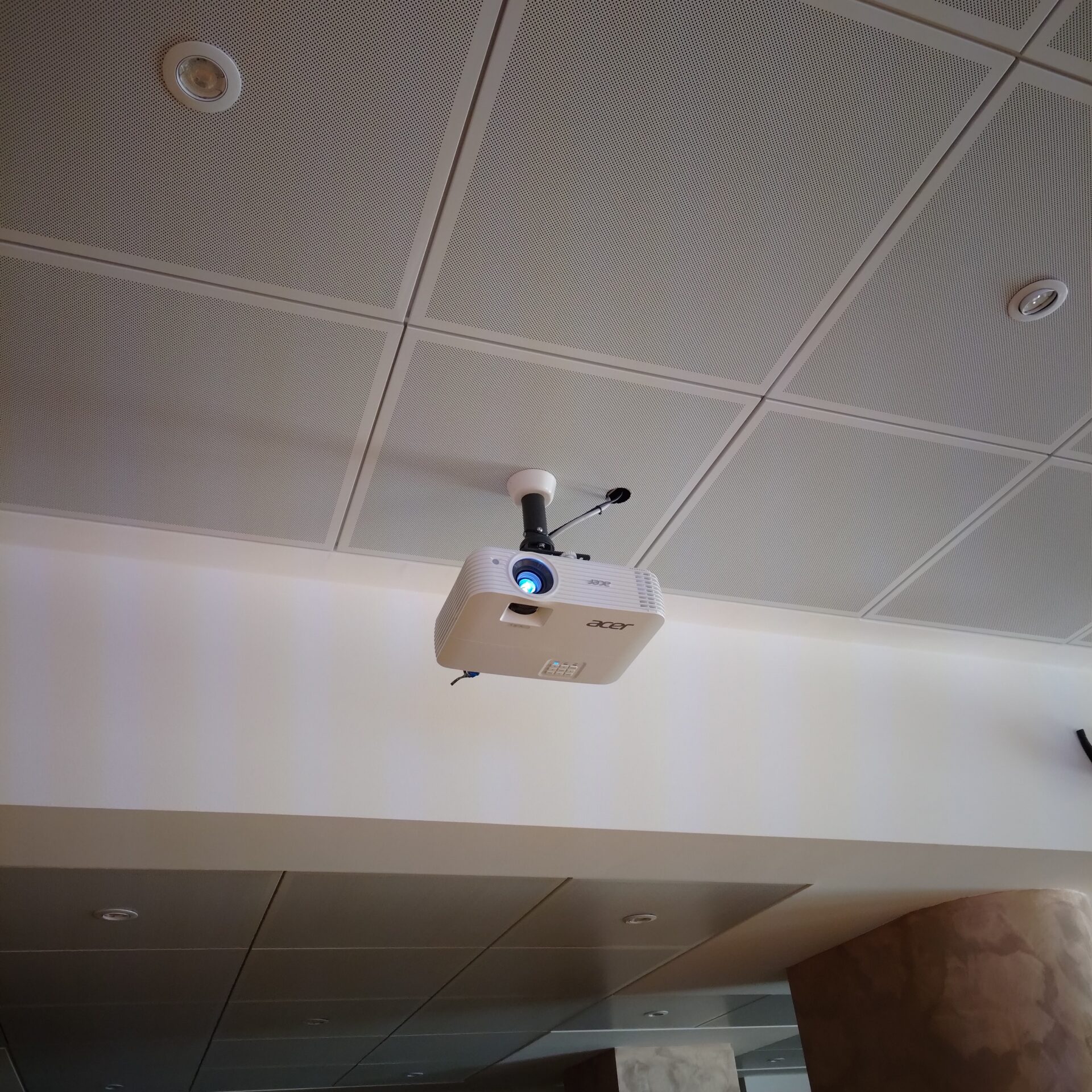 Allestimento sala riunioni